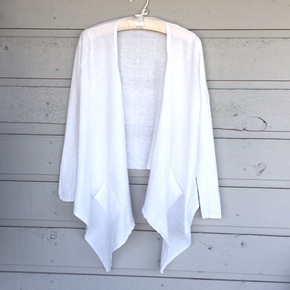 WATERFALL FRONT CARDIGAN COTTON WHITE LIGHTWEIGHT POCKET DETAIL